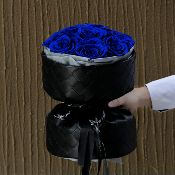 Preserved rose bouquet